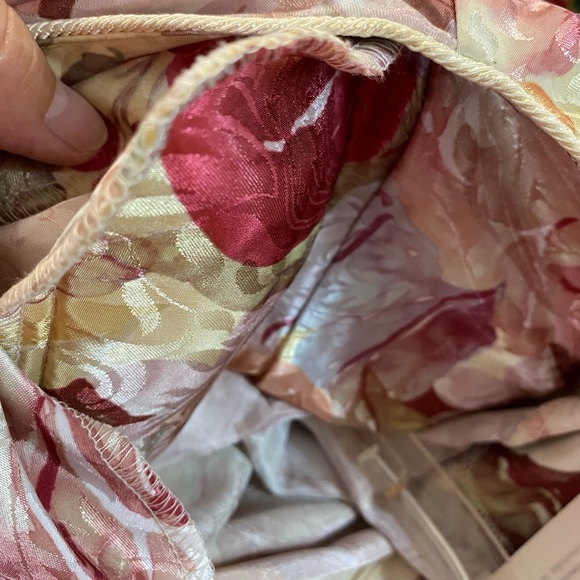 Amanda Rich Women’s NWT Size Small Fall Fruit Print Partial Zip Nightgown Robe - Picture 7 of 8